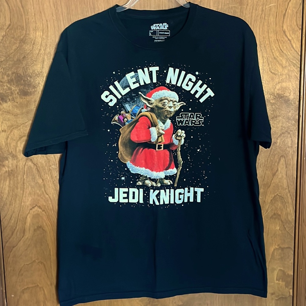 Star Wars holiday tee - size L